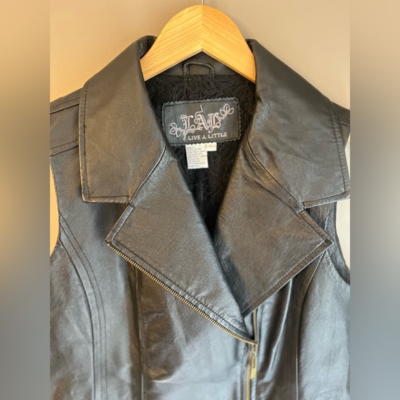Black Leather Womens Vest Live a Little L 100% leather Zip - Picture 2 of 12